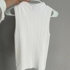 Theory women's white ribbed Sleeveless Top size P NEW